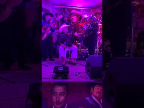 Catarino Leos , Lalo mora, kiko montalvo y juan Villarreal  - sueño bonito , avientame