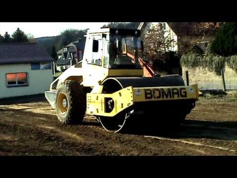 HKL Baumaschinen Vermietung verleih Bomag 213 DH