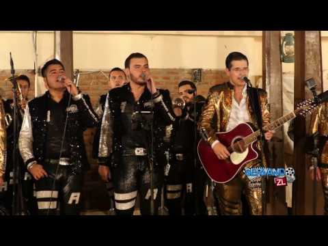 Contraste Sierreño Ft. Banda Renovacion - La Emboscada (En Vivo 2016)