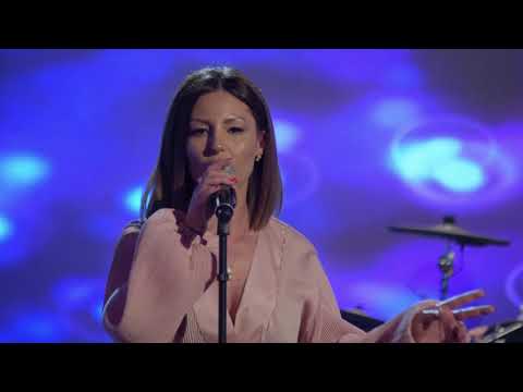 Jovanka Zitarova i Grupa Molika - Svirete ja zajdi, zajdi (Art Studio Production Live TV Show)