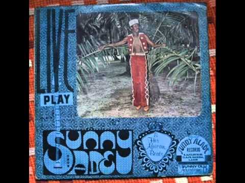 Sunny Ade and His African Beats - Live Play Vol 3 (Audio)