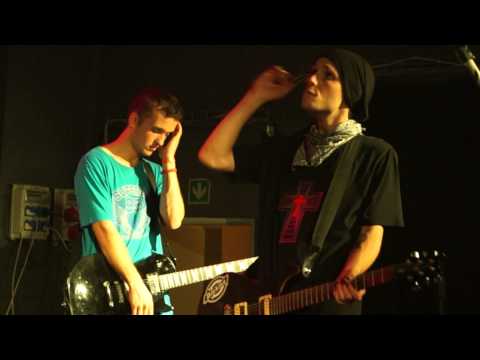 2012-11-08_Ekompilace Žlutý pes