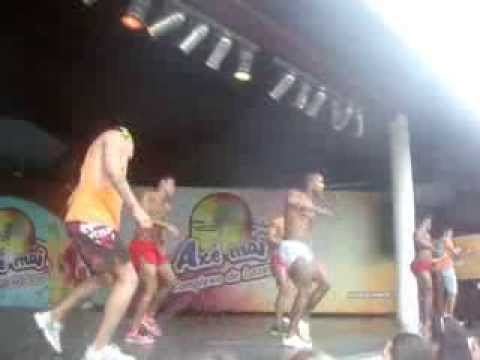 Cia Axe Moi e Mc Ralado - Violeira de Apache - novembro 2013