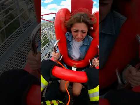 pompieri intervengo in tempo su una giostra a Milano ...😪😳