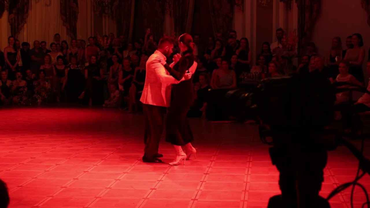 Video thumbnail for Jonatan Aguero & Natalia Luchko -  Венесульский вальс "Quiero ser tu sombra"