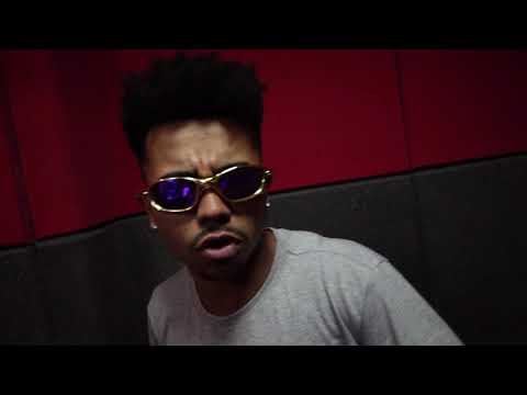 Mc TD.99 - Bigodinho Salafrario [Web-Clipe Oficial] Prod. DJ Rhuivo.