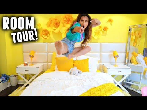 ROOM TOUR 2017! (Happy Bright Yellow Room Makeover with Mr. Kate)✨💛🌼 Video