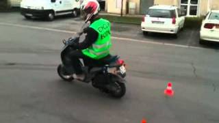 preview picture of video 'BSR permis scooter/am - auto ecole Lubek hénin-beaumont, courrieres, douai - formation permis'