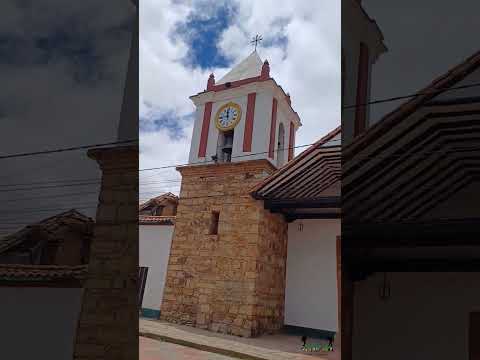 Repique de campanas de la Parroquia Nuestra Señora Del Rosario de #Suesca en #Cundinamarca
