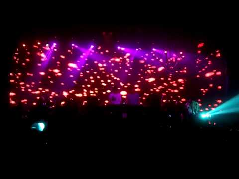Cosmic Gate - Beautiful Things - Andain @ Music Box Hollywood - 7/3/2011