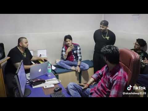 Karan aujla live Studio session| Burnout Dj flow| Jass bajwa|Deep Jandhu| Latest video of 2019