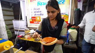 Famous Priyanka Tandoori Pizza Rs. 140/- Only😍 #indorefood #shorts