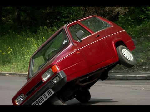 Rolling a Reliant Robin - TOP GEAR