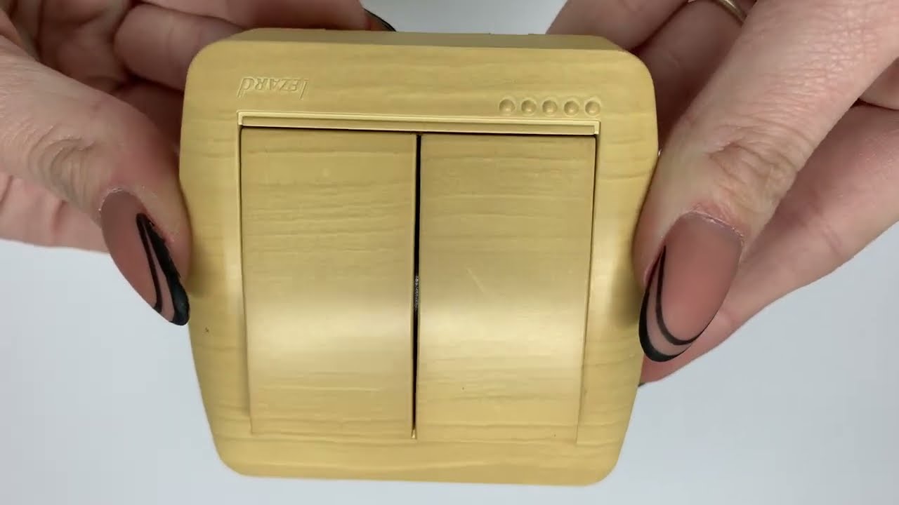 Выключатель накладной двухклавишный LEZARD Demet клен IP20 711-4700-101 