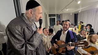 המעביר בניו בין גזרי ים סוף - שירי קודש מהרב דב קוק שליט"א