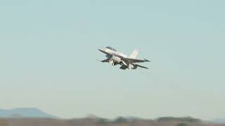 Re: [分享] 世界上第一架全新F16C/D Block70完成首飛