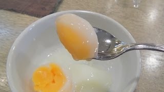 preview picture of video 'Onsen tamago 温泉卵はお好みの硬さでまつや千千:Gourmet Report グルメレポート'