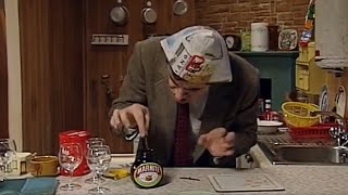 Download lagu Mr Bean's PARTY Snacks | Mr Bean Full Episodes | Mr Bean  mp3 Download lagu Mr Bean's PARTY Snacks | Mr Bean Full Episodes | Mr Bean  mp3