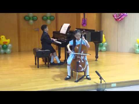Veronica Huang's 1st. Cello Performance.