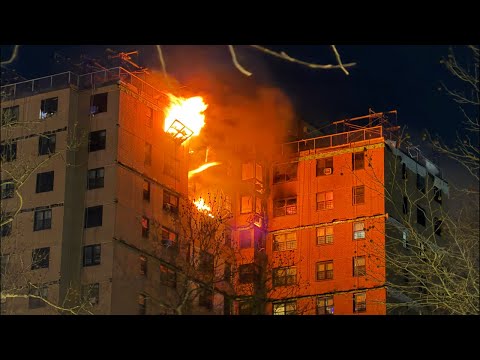 Major building explosion in the Bronx - Livestream