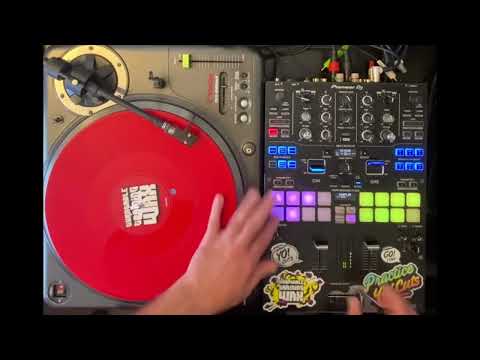 Ritchie Ruftone Scratching & Finger Drumming with the  same hand