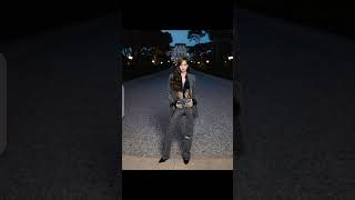 Download lagu celine private event lisa look with coat without damn hot 🙈 / blackpink mp3