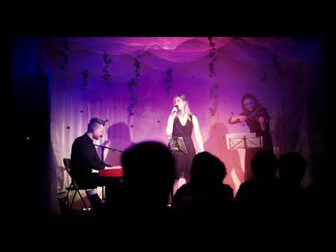 Wariatka Tańczy - Agnieszka Kartaszewicz, Dominik Roch Lesiewicz, Weronika Jędryka