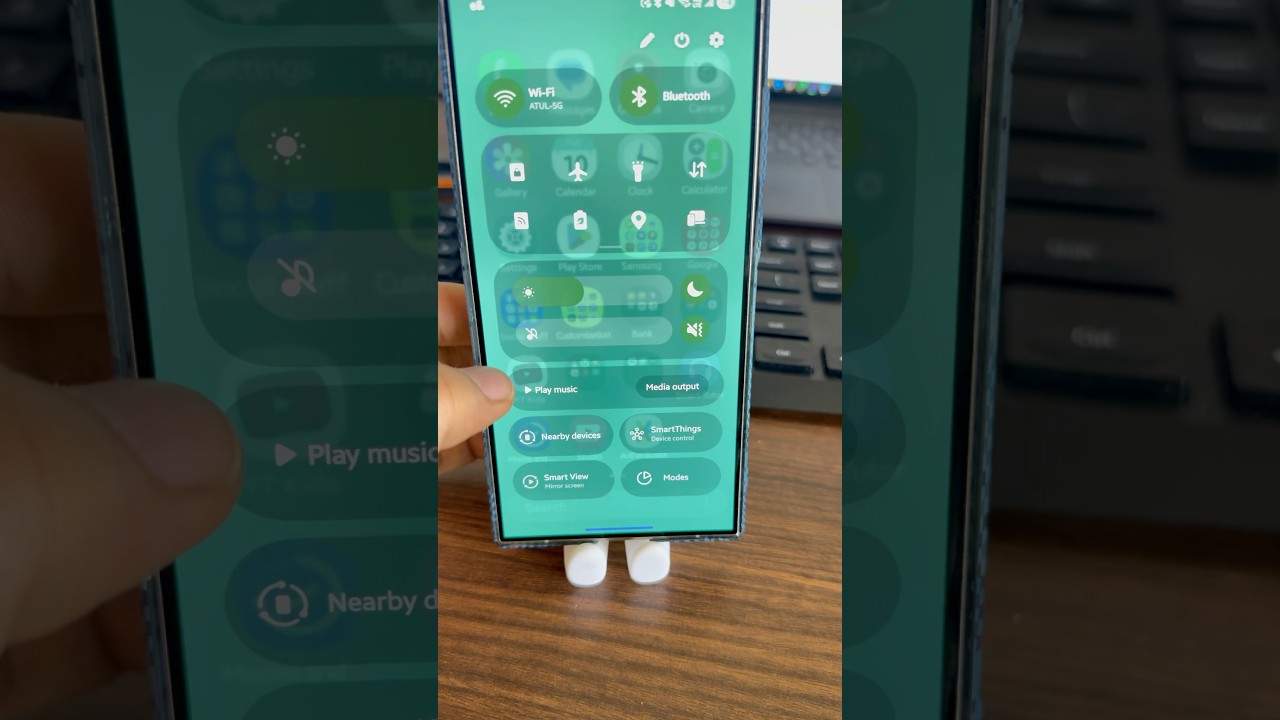Samsung did the glass ui long back ago iOS 26 glass on Samsung galaxy s24 ultra