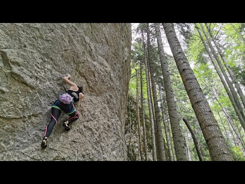 Alexandra climbing a fun 6b+