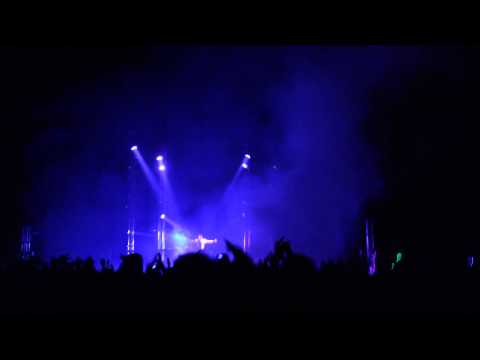 Coone - Traveling (LIVE) Ft. Mc Villain - Bass Zone 2013 Vancouver