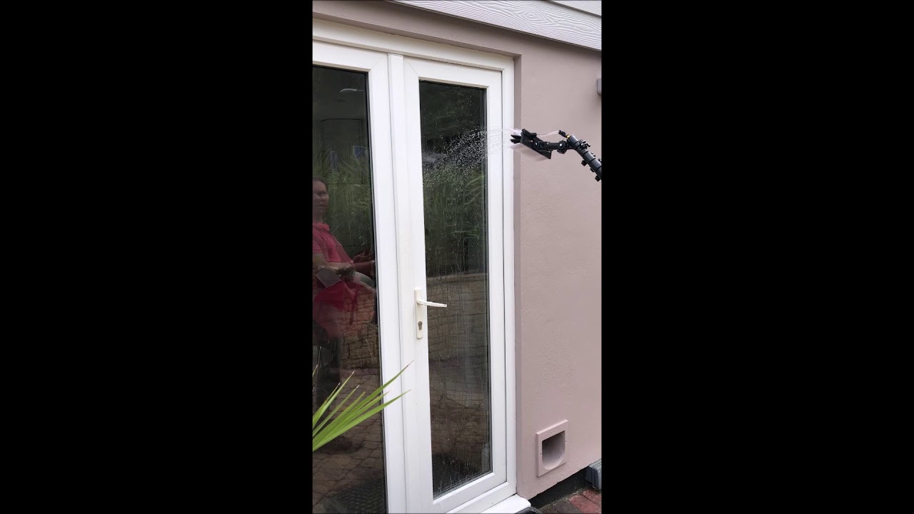 Gardiner High Flow Micro-Jet Rinse Bar in Action