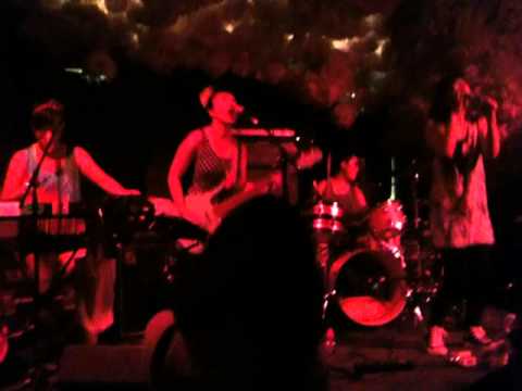 "Come Come" - The Suzan