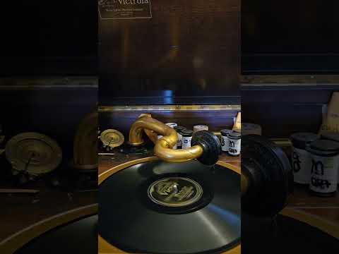 Titina - International Novelty Orchestra (Nat Shilkret) Victor Records #19586 1925