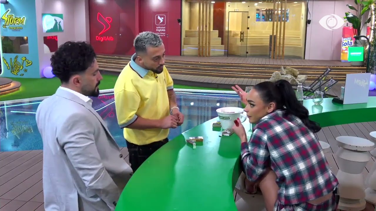 “E mbuloja unë”/ Egli bisedon me Aldon për Gjestin, banori: Puthjet poshtë jorganit…