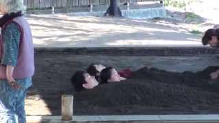 preview picture of video 'Beppu Beach Sand bath　別府の砂湯'