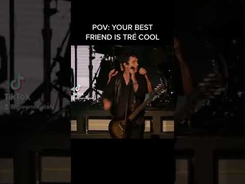 Tre Cool kissing Billie Joe