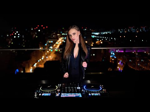 DJ NESSA &ndash; Live Melodic Techno & Progressive House Mix | Beautiful View Terrace