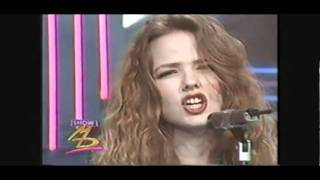 Video Voy En Un Coche de Christina y Los Subterráneos