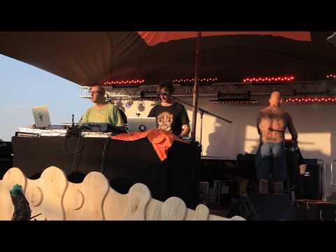 Saafi Brothers Live at New Healing Festival 2015