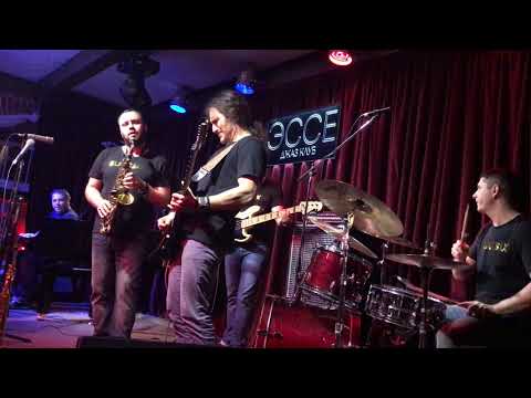 Tim Hazanov & Blacksax band "Go on" Live in da club