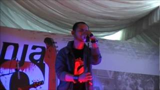 Sofaz - Bukan Disini