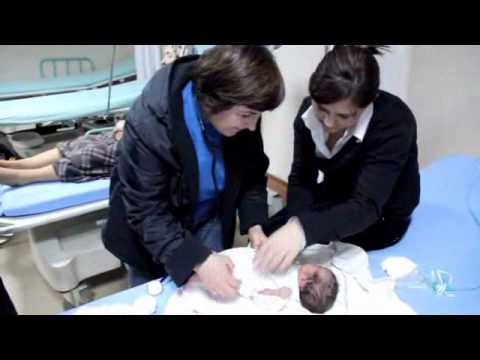 BU NASIL ANNE; 5 GÜNLÜK BEBEĞİ CAMİ AVLUSUNA BIRAKTI