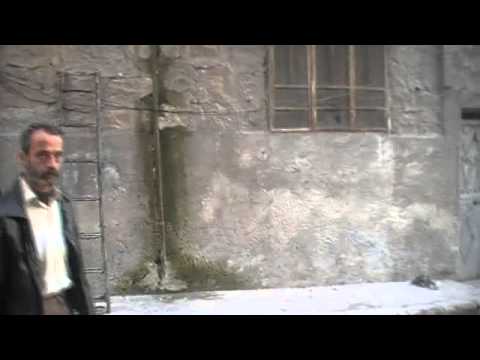 قائد لواء صلاح الدين النقيب بيوار يقوم بتوجيه المجموعات من أجل العمليات العسكرية