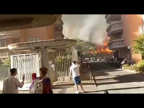 Incendio a Roma Centocelle