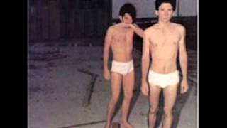 Voice Farm - Sally Go Round the Roses (1982)