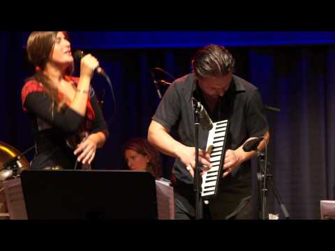 Caroline Thon - Thoneline Orchestra - live Jazzschmiede Düsseldorf