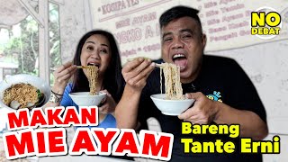Download lagu MAKAN MIE AYAM BARENG TANTE PEMERSATU BANGSA. TANTE ERNI mp3