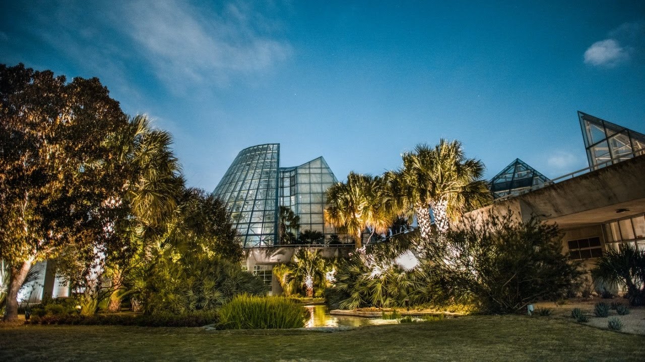 Ambasz Virtual Museum - Lucile Halsell Conservatory