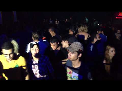 Audiofly & Blond:ish @ Oasis Club Hammamet (20-10-2012) vidéo 3