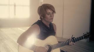 Shawn Colvin - "Shotgun Down The Avalanche" (Acoustic)